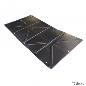 Plate under floor central panel